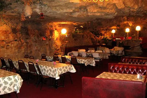The Cave restaurant & resort, Richland
