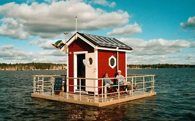 Utter Inn floating hotel in Sweden