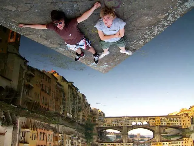 upside down optical illusion photo
