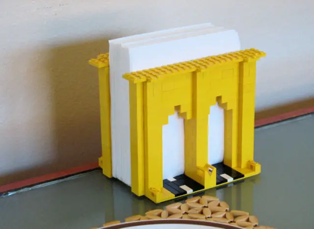 LEGO napkin holder to add colors to dining table