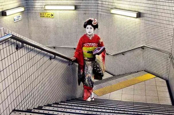 Geisha On The Subway