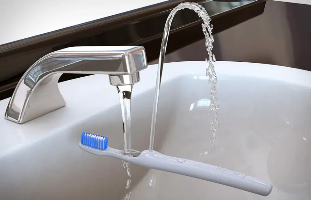 Idea: Save water, brush teeth