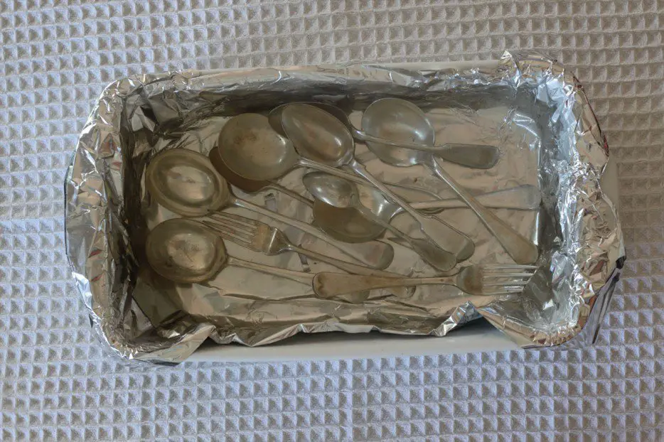 Use Baking Soda To Clean Your Silver Cutlery
