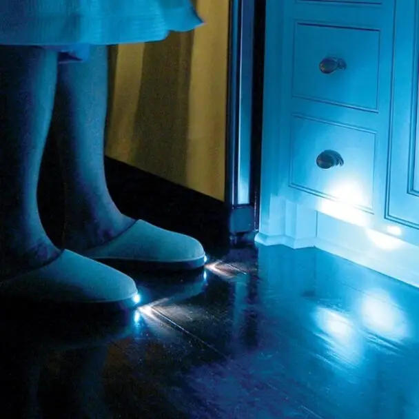 Slippers With Lamp