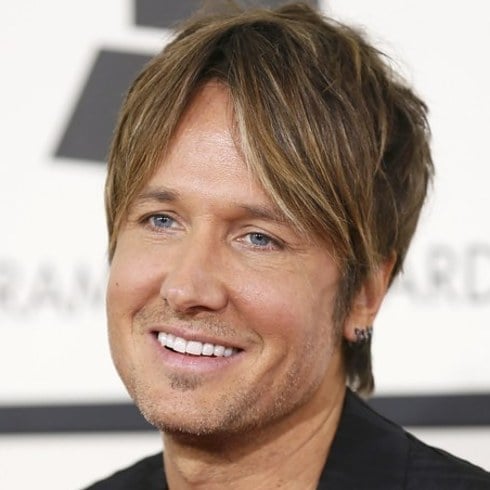 Keith Urban with his teeth fixed
