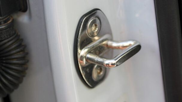 The Car Door Hook, A Little Known But Nevertheless Very Practical Accessory