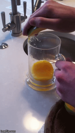 Trick Of A Glass To Make It Easier To Peel A Mango