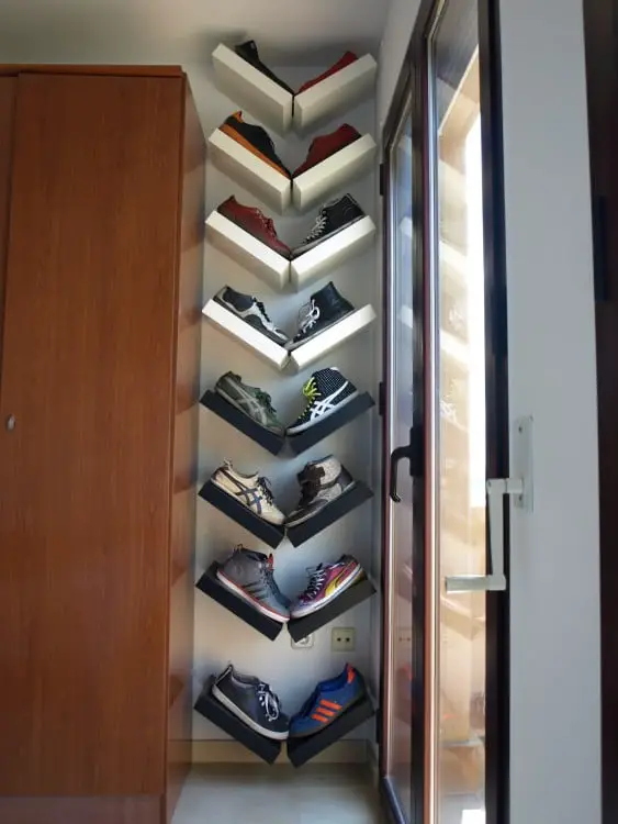 V-shaped wall shelves for organizing shoes 