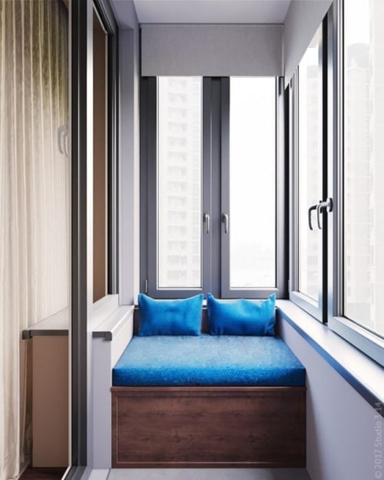 balcony, blue bed 