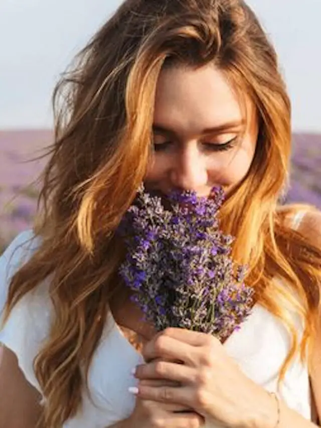 Natural Secrets to Smell Good Without Perfumes