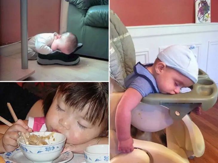 CHILDREN FELL ASLEEP EATING