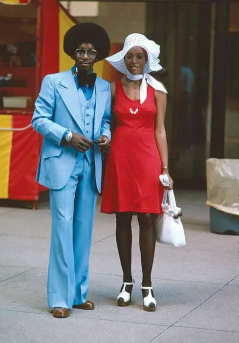 COUPLE ON THE STREET, AROUND 1975