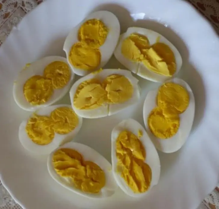 Double yolk eggs