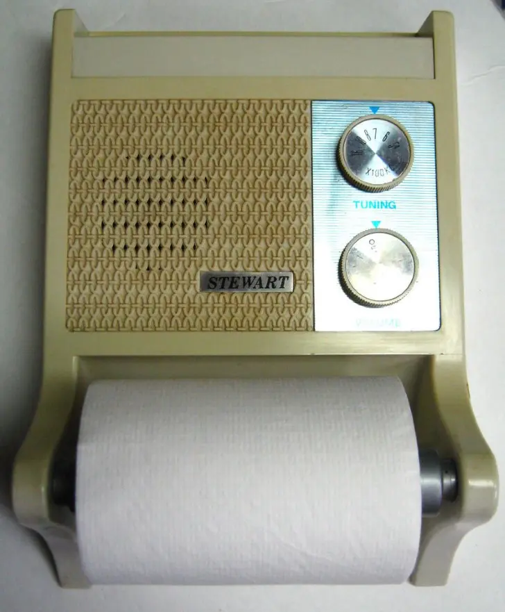 Toilet paper radio 1970