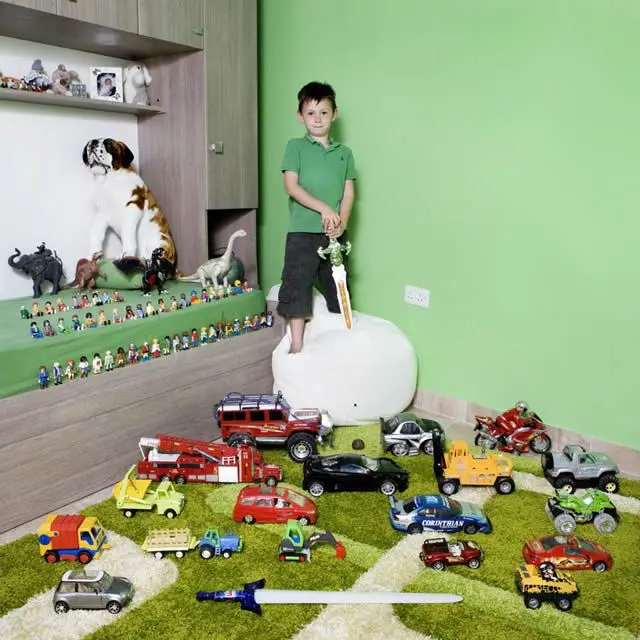 Toys for children world - Gabriele Galimberti (19)