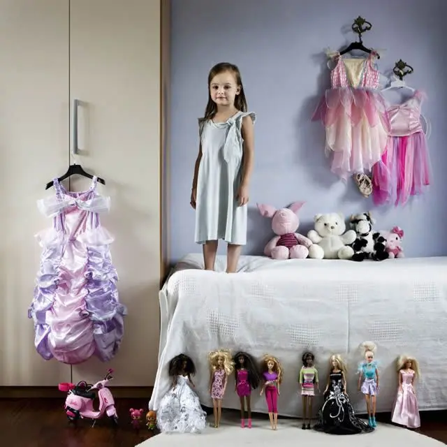Toys for children world - Gabriele Galimberti (25)