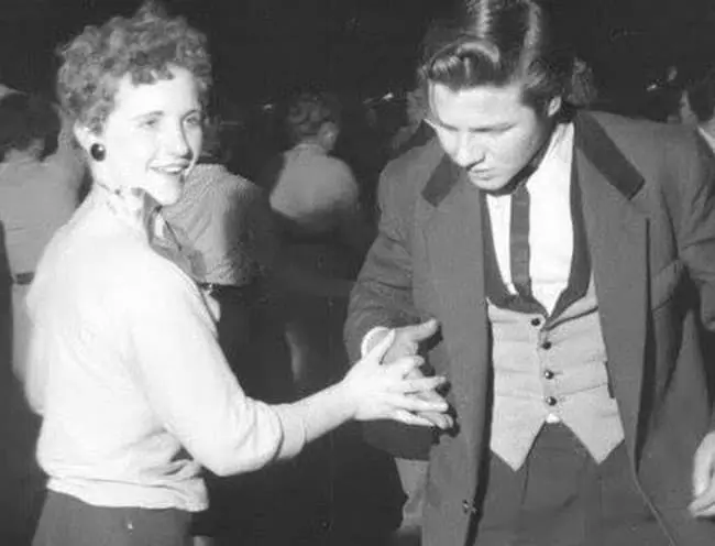 people aged faster in the past (11)