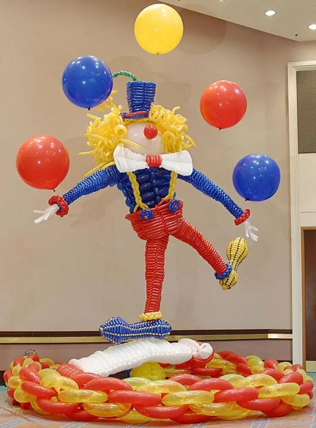 Creative Balloon Sculptures (1)