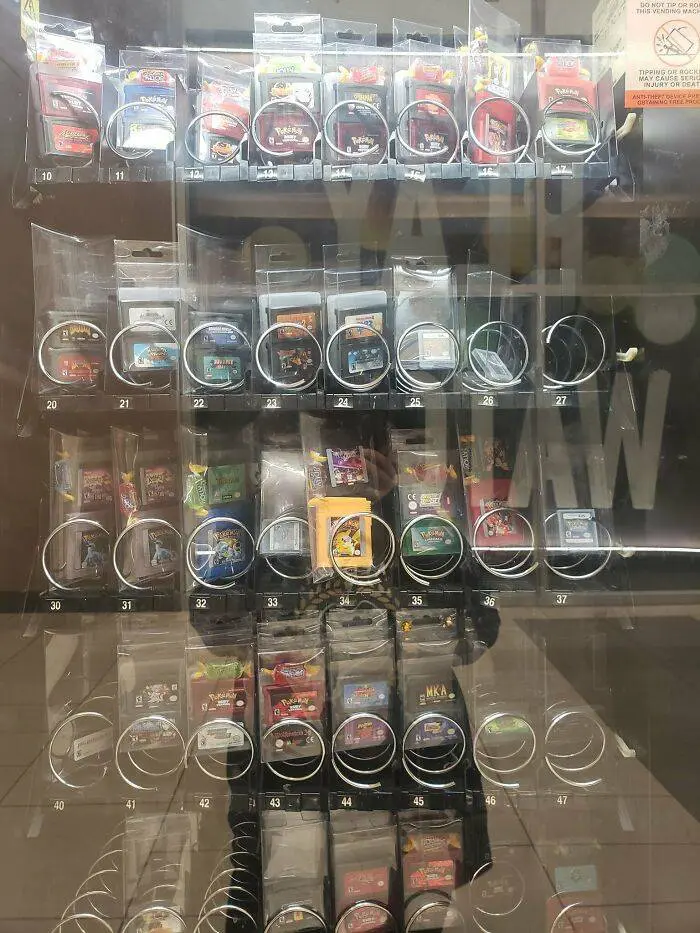Interesting Vending Machines (1)