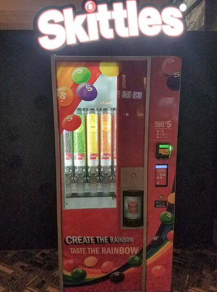 Interesting Vending Machines (11)