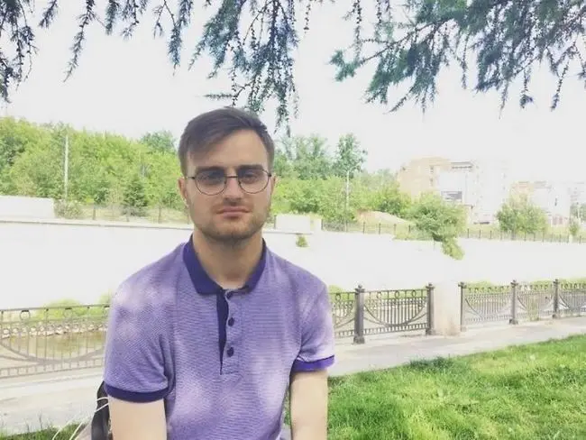 Similar people with celebrities (9)