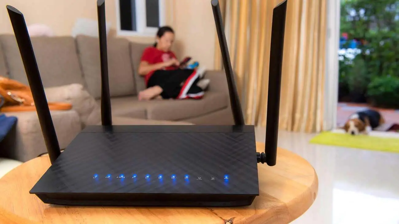 El truco de la mesa del café: el sencillo y efectivo método para que tu WiFi sea más rápido Simple and Effective Method to Make Your WiFi Faster