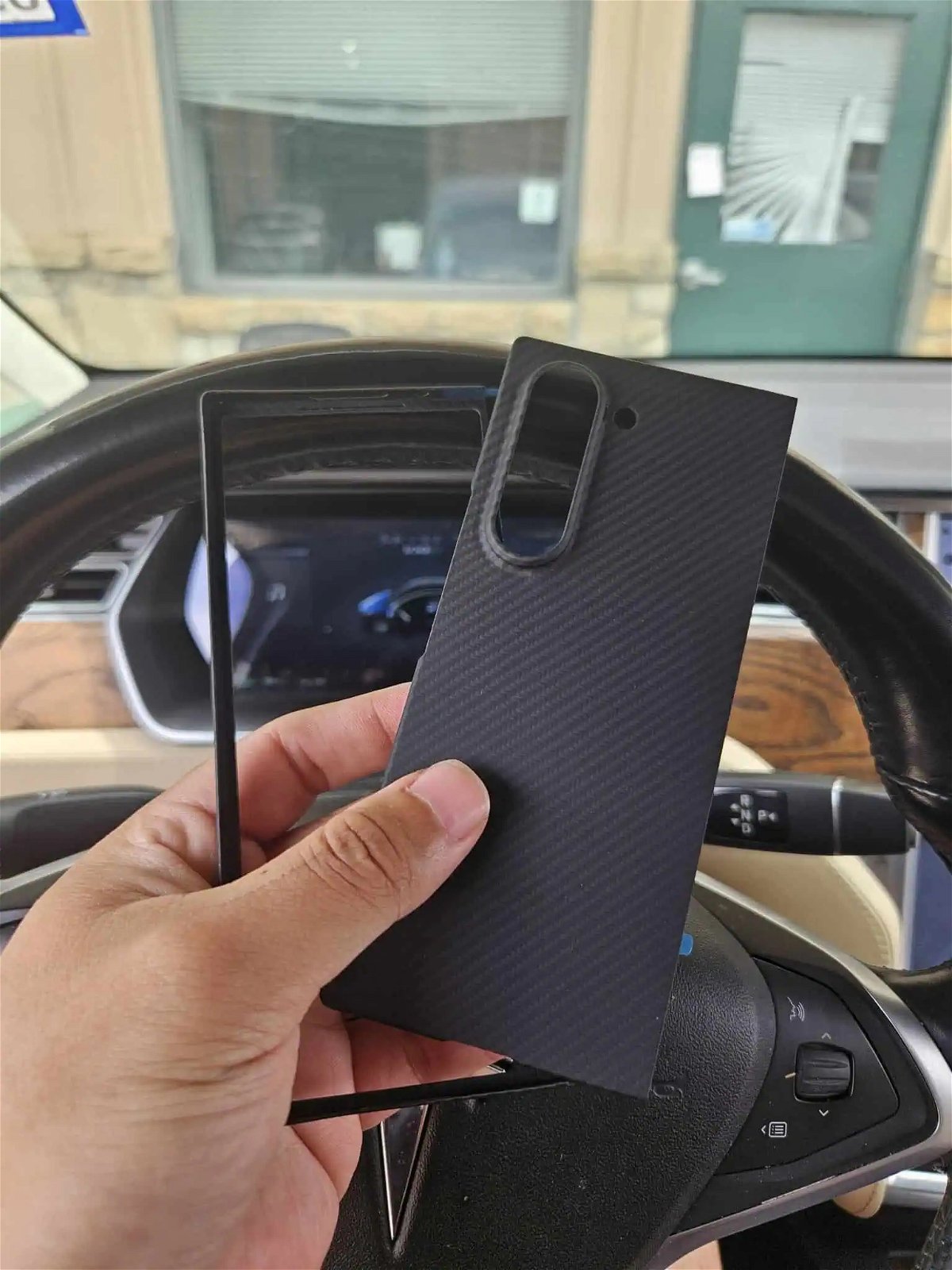 This is the leaked case that seems to suggest the absence of changes