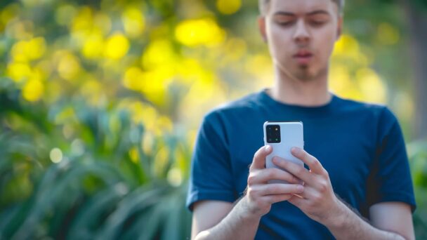 An Old Cell Phone Is Useful If It Is Still Charged And Its Operation Is Optimal For Most Functions