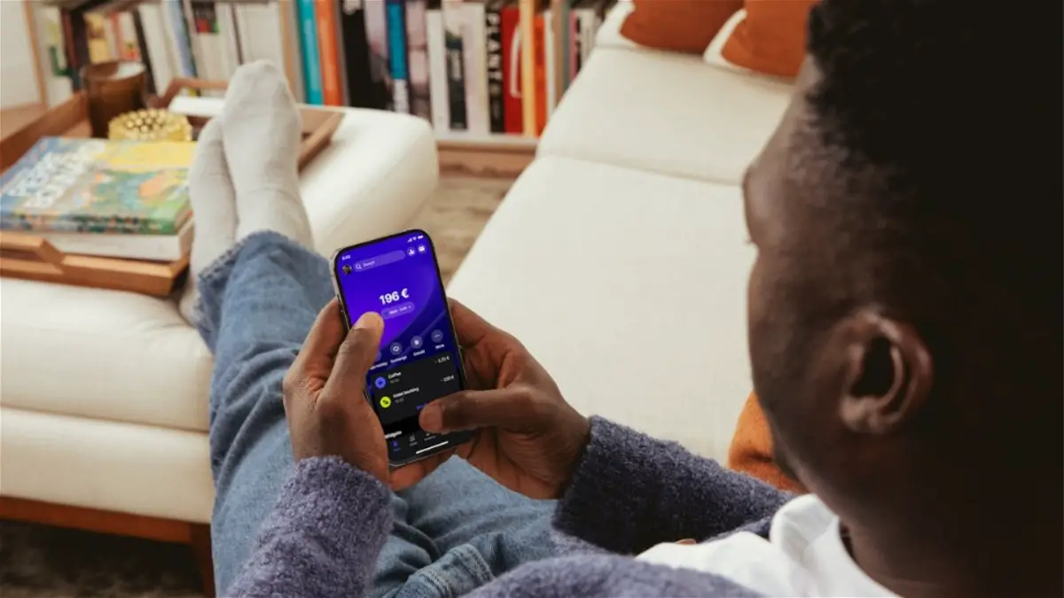 Revolut allows you to conveniently manage any procedure without the need for bank branches